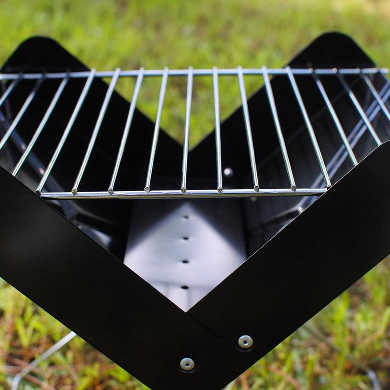 Składający się na zewnątrz mały grill grillowy